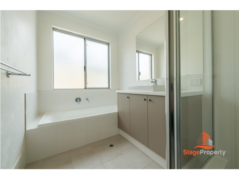 2/127 Thomas Street, East Cannington WA 6107