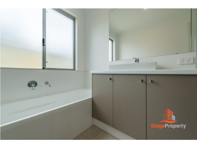 2/127 Thomas Street, East Cannington WA 6107