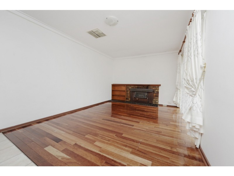37 Freesia Way, Willetton WA 6155