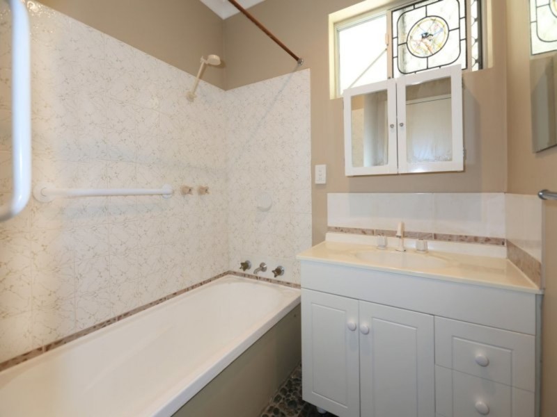 2 Brill Street, Kenwick WA 6107