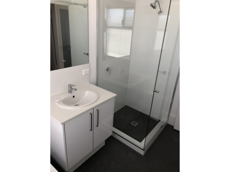 12 Greywacke Entrance, Piara Waters WA 6112