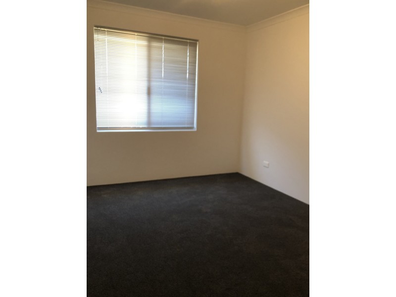 12 Greywacke Entrance, Piara Waters WA 6112