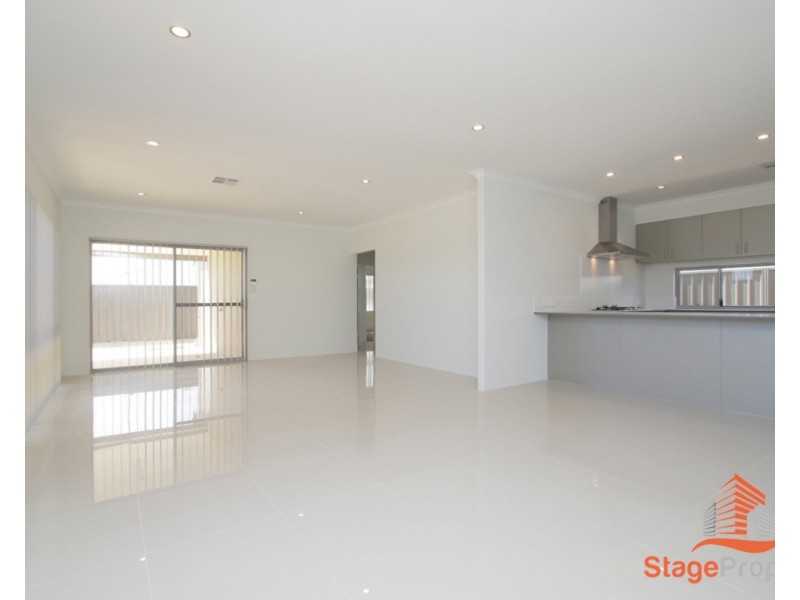 5 Sovite Road, Piara Waters WA 6112