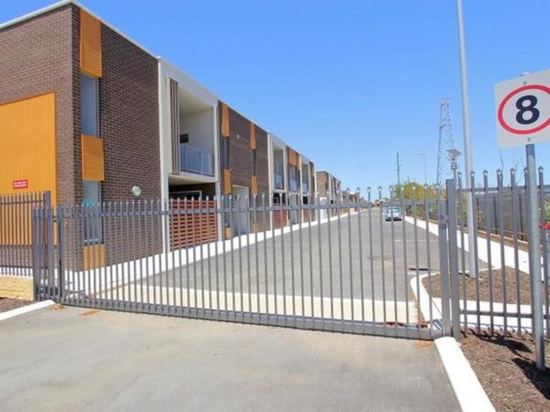 2/16 Grey Street, Cannington WA 6107