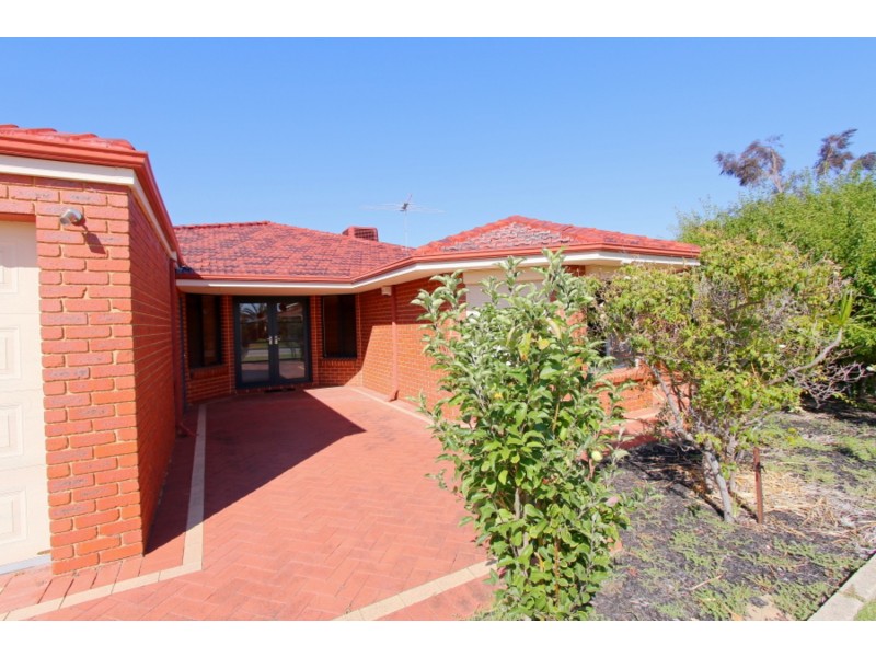 217 Amherst Road, Canning Vale WA 6155