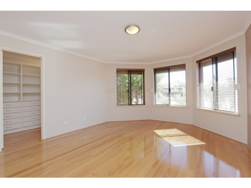 217 Amherst Road, Canning Vale WA 6155
