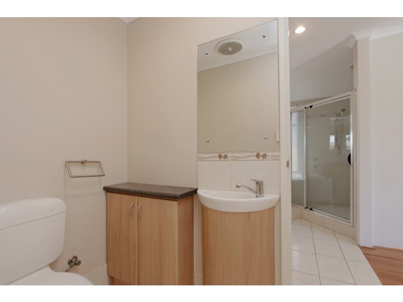 217 Amherst Road, Canning Vale WA 6155