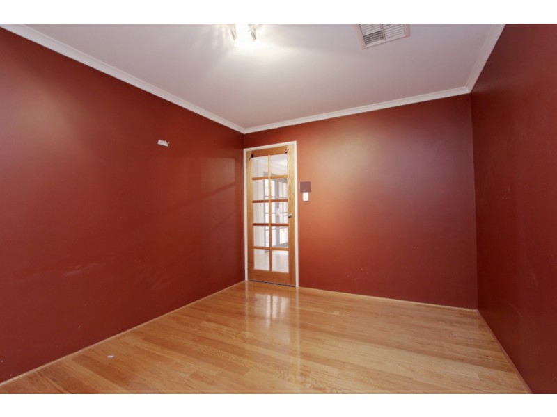 217 Amherst Road, Canning Vale WA 6155