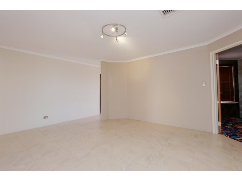 217 Amherst Road, Canning Vale WA 6155