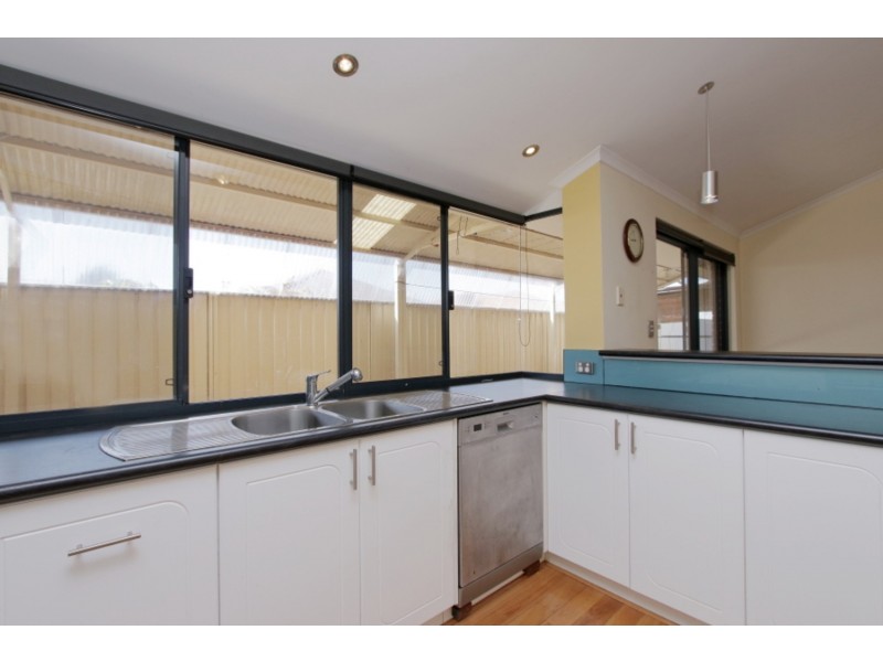217 Amherst Road, Canning Vale WA 6155