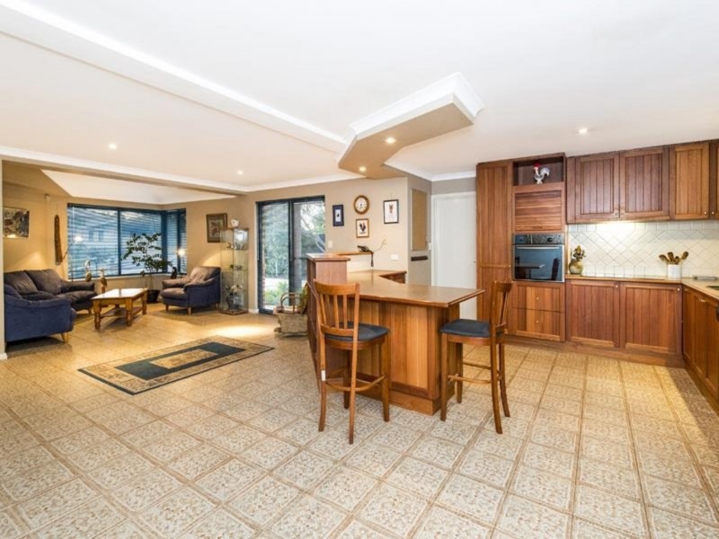 26 Veronica Street, Riverton WA 6148