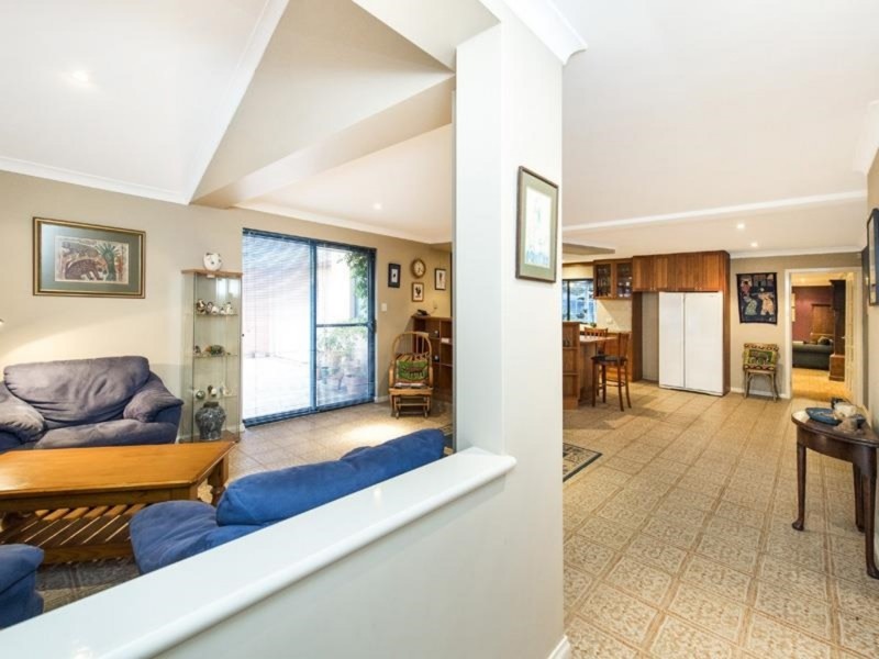 26 Veronica Street, Riverton WA 6148