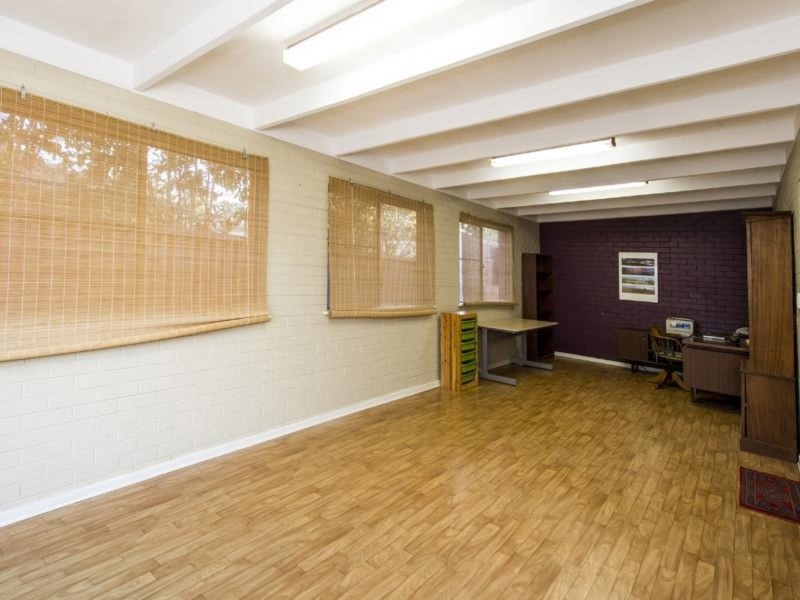 26 Veronica Street, Riverton WA 6148