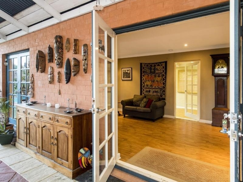 26 Veronica Street, Riverton WA 6148