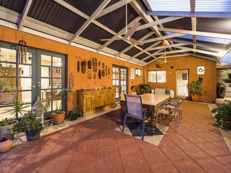 26 Veronica Street, Riverton WA 6148