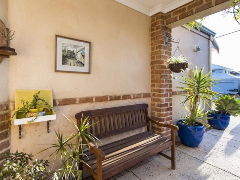 26 Veronica Street, Riverton WA 6148