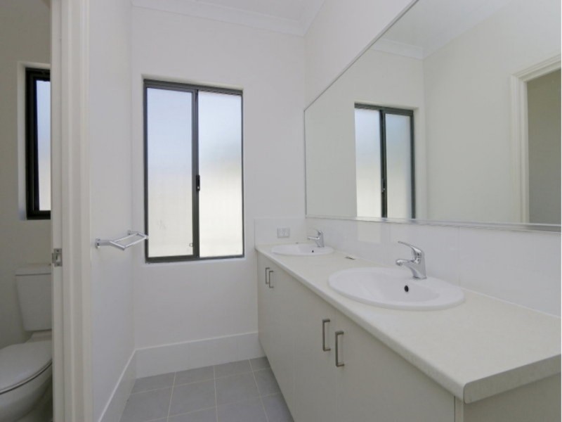 20D Mason Street, Cannington WA 6107