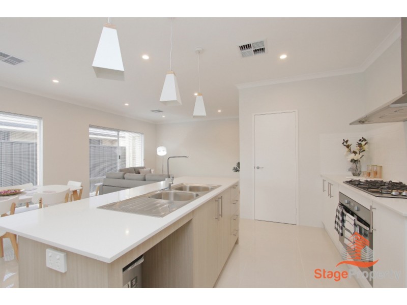 3 Tuff Way, Piara Waters WA 6112