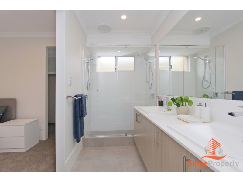 3 Tuff Way, Piara Waters WA 6112