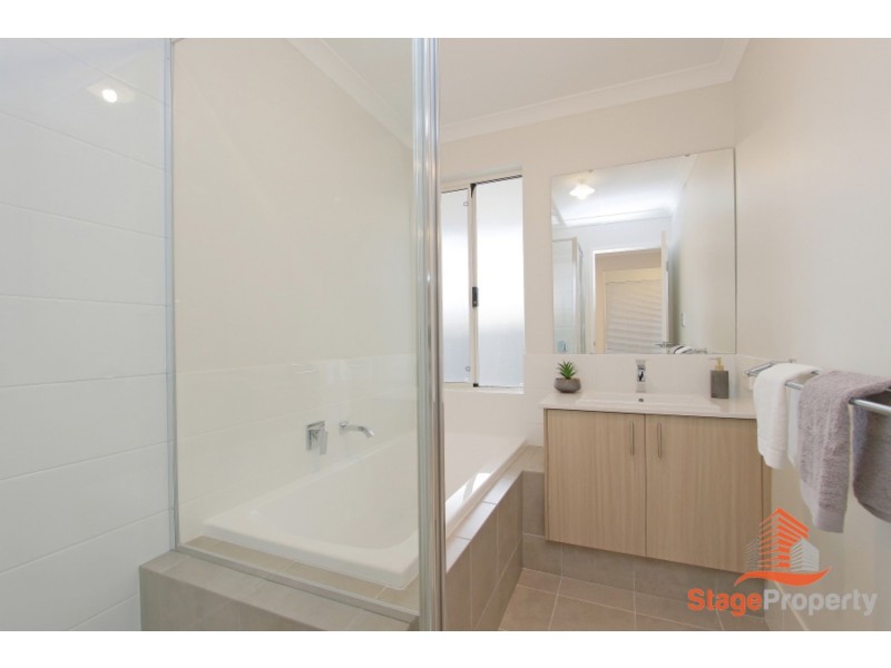 3 Tuff Way, Piara Waters WA 6112
