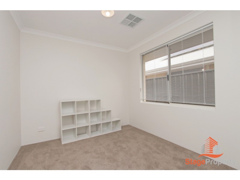 3 Tuff Way, Piara Waters WA 6112