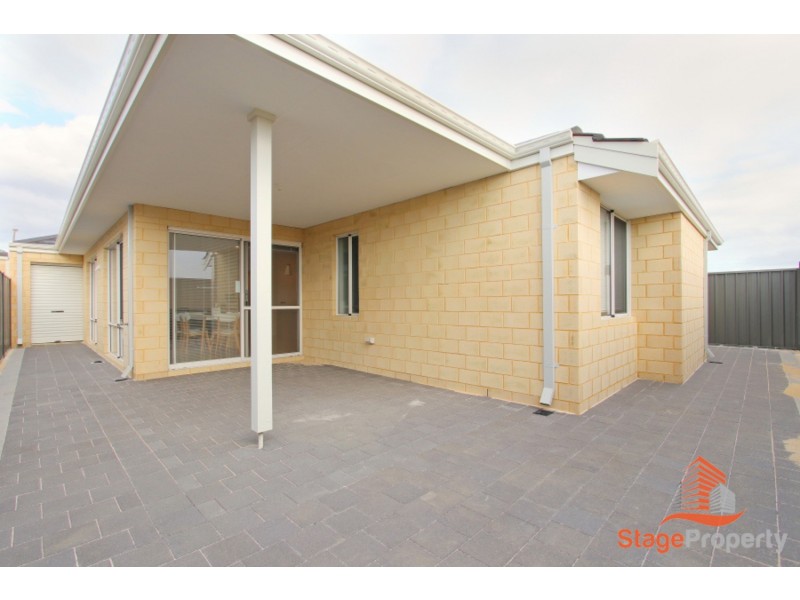 3 Tuff Way, Piara Waters WA 6112