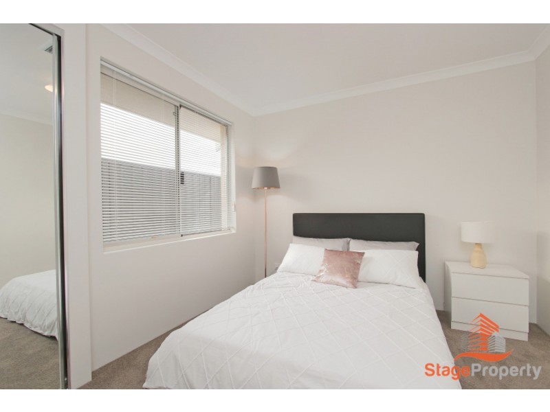 1738/6 Tuff Way, Piara Waters WA 6112