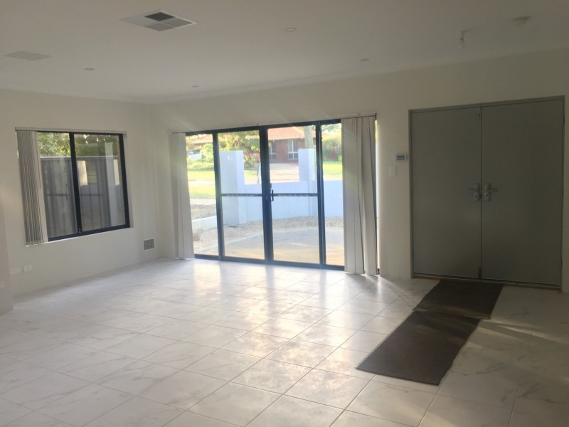 21 Harewood Street, Forrestfield WA 6058