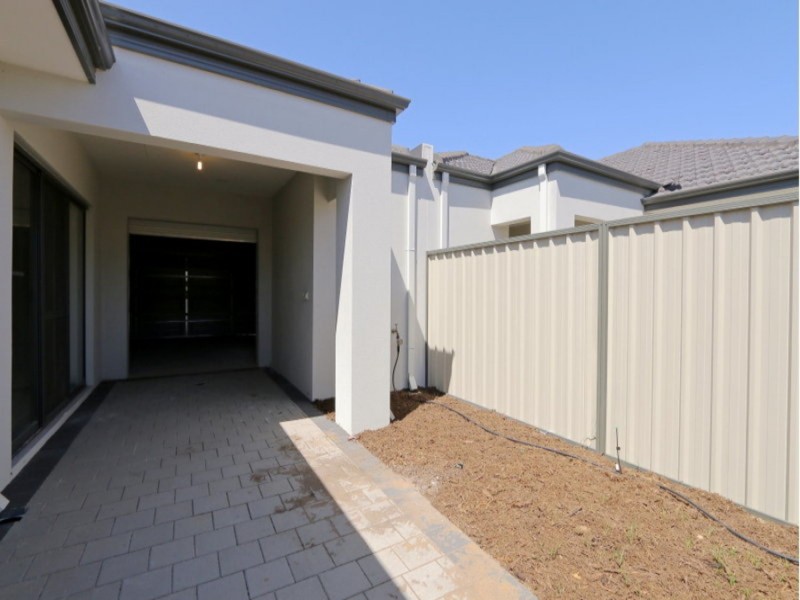 20D Mason Street, Cannington WA 6107