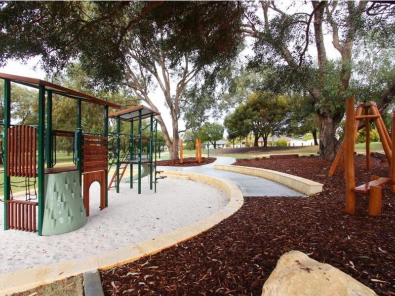 75 Lysander Drive, Heathridge WA 6027