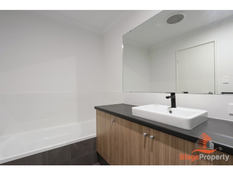 5 Corbitt Lane, Hammond Park WA 6164