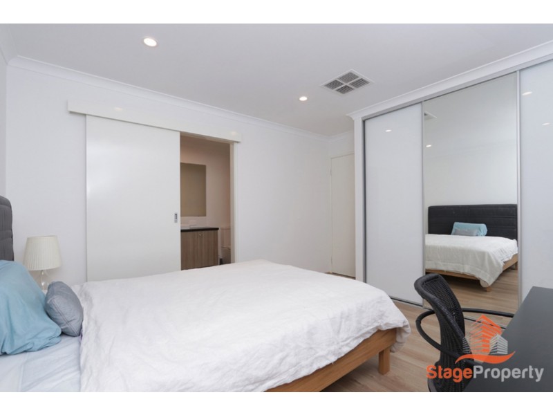 5 Corbitt Lane, Hammond Park WA 6164