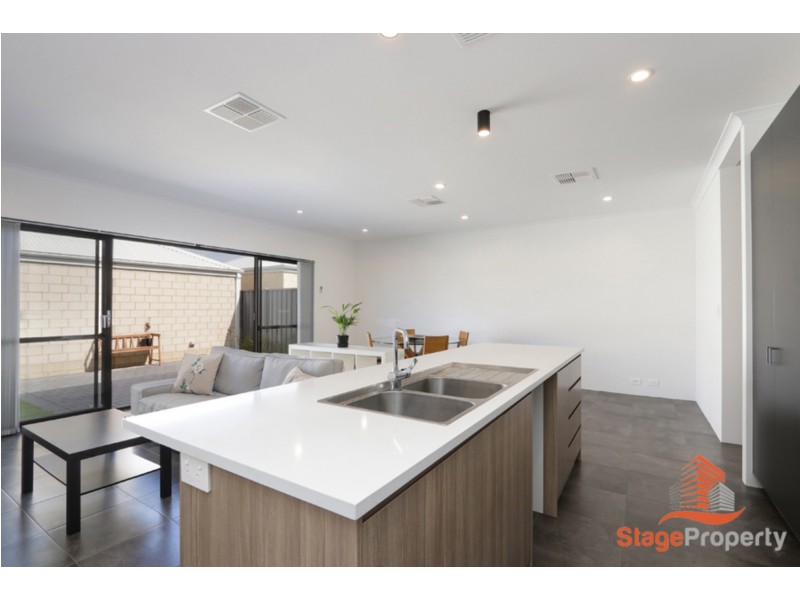 5 Corbitt Lane, Hammond Park WA 6164