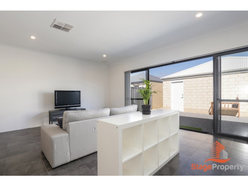 5 Corbitt Lane, Hammond Park WA 6164