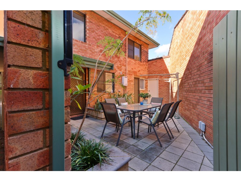 7/108 Parry Avenue, Bull Creek WA 6149