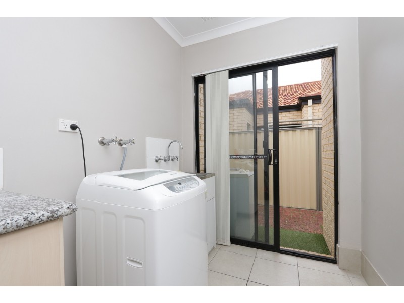 8/8 Toledo Close, Cannington WA 6107