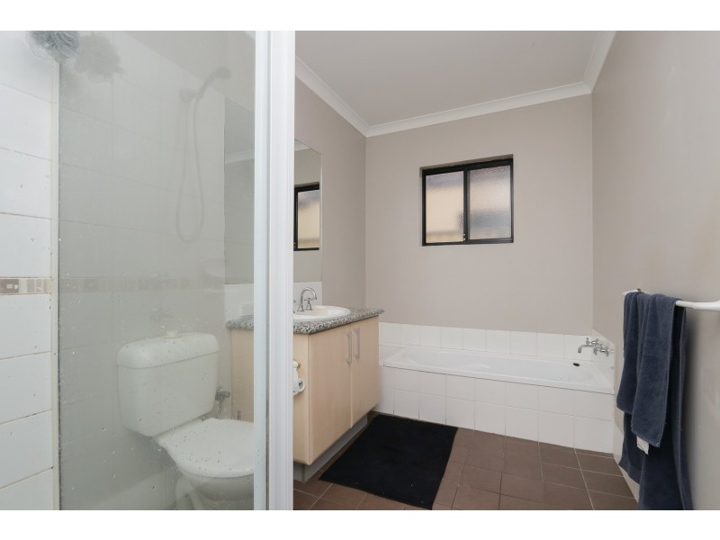 8/8 Toledo Close, Cannington WA 6107