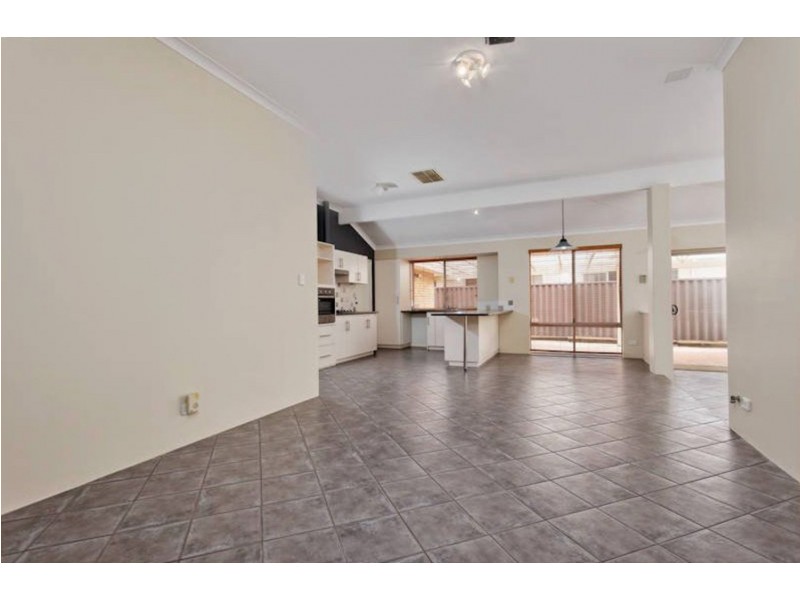 92 Lydon Boulevard, Atwell WA 6164