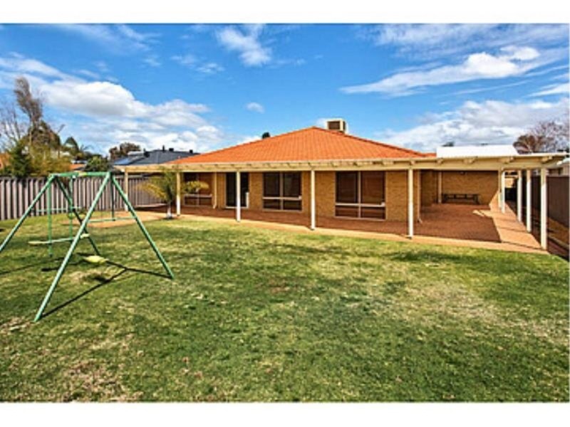 92 Lydon Boulevard, Atwell WA 6164