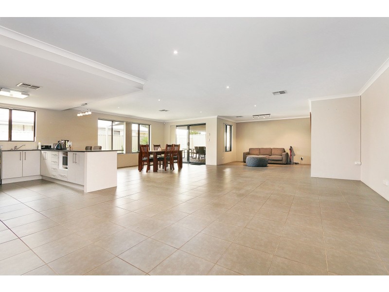7 Clontarf Terrace, Canning Vale WA 6155