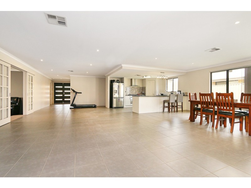 7 Clontarf Terrace, Canning Vale WA 6155
