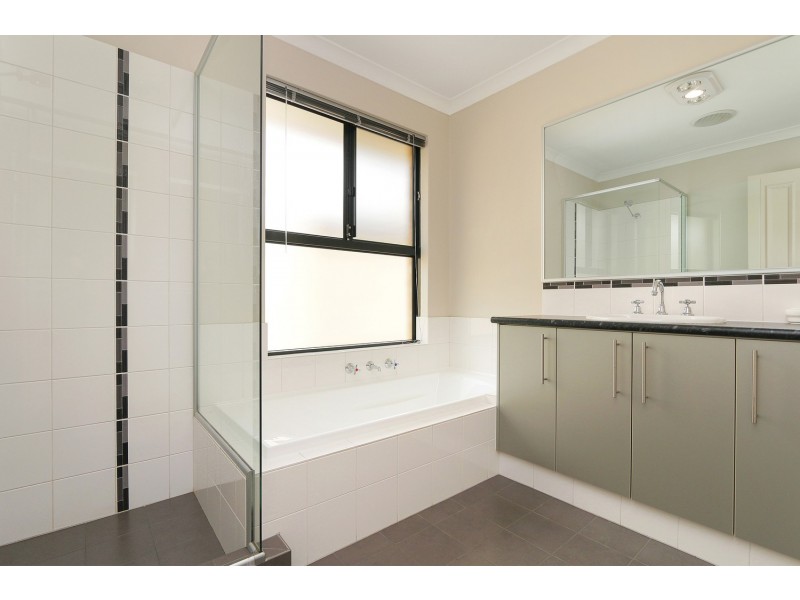 7 Clontarf Terrace, Canning Vale WA 6155
