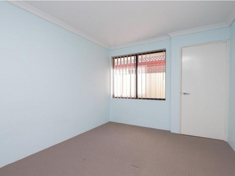 10 Normanby Bend, Success WA 6164