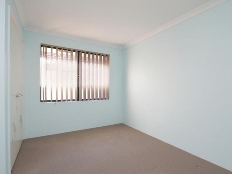 10 Normanby Bend, Success WA 6164