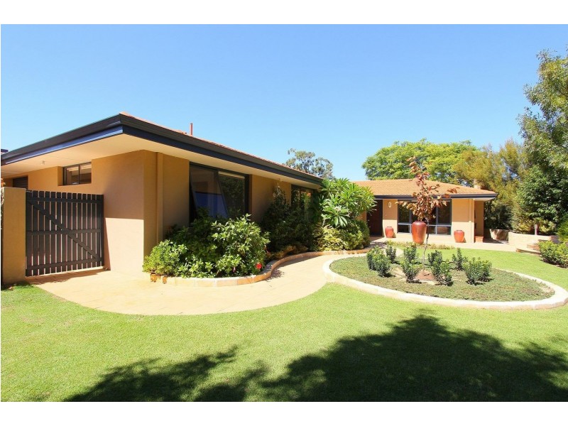 52 Belvedere Road, Hamersley WA 6022