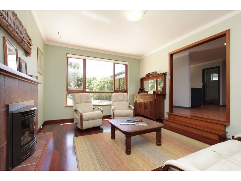 52 Belvedere Road, Hamersley WA 6022