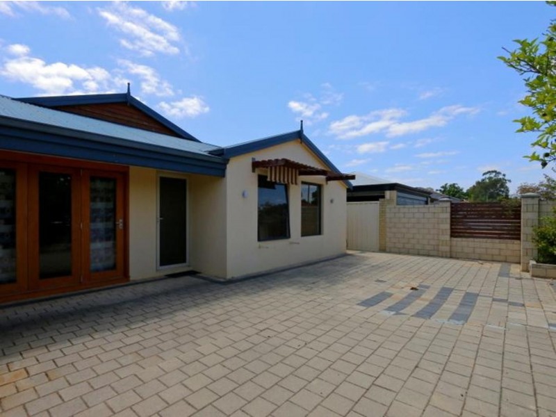 6 Brookman Avenue, Langford WA 6147