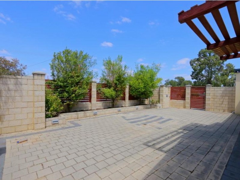 6 Brookman Avenue, Langford WA 6147