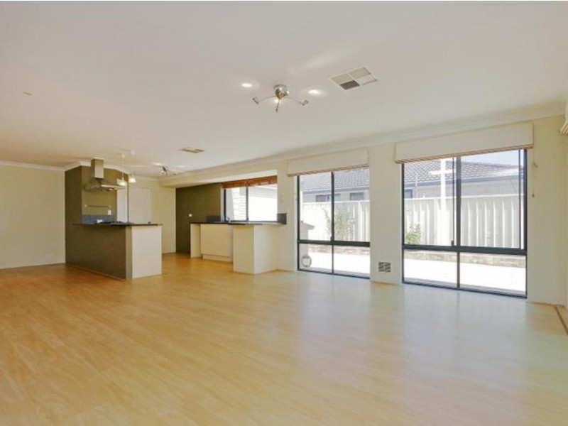 6 Brookman Avenue, Langford WA 6147