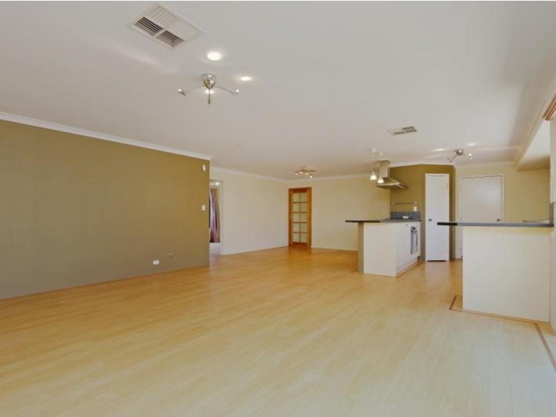 6 Brookman Avenue, Langford WA 6147